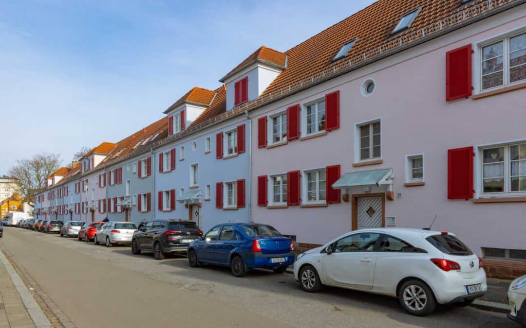 Fassadenanstrich Straßenzug Wörthstraße